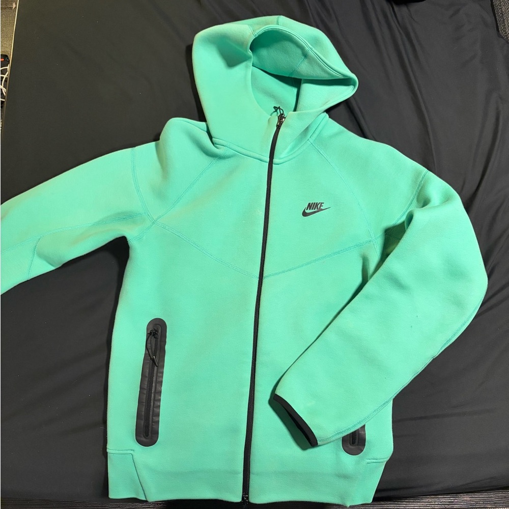 Nike Light Green Zip-Up Jacket
